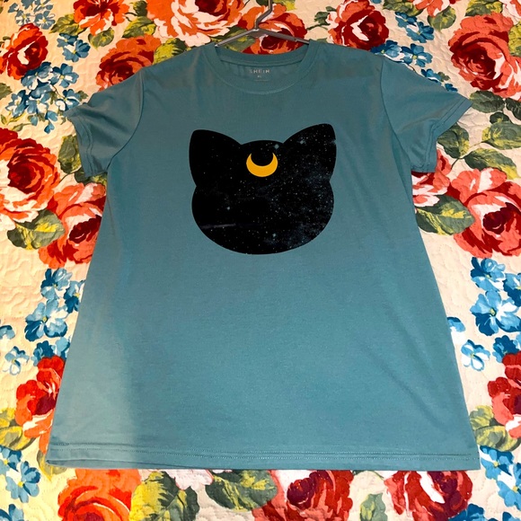 Shein Tee XL Like New - Picture 1 of 2